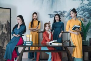 Dịch vụ Trang Phục Sườn Xám Vân Anh